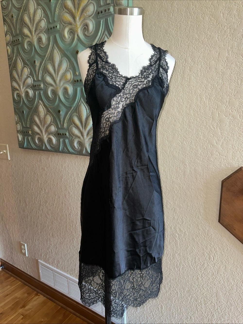Victoria’s Secret Black Satin Eyelash Lace Chemise Nightgown Slip Dress L Y2K